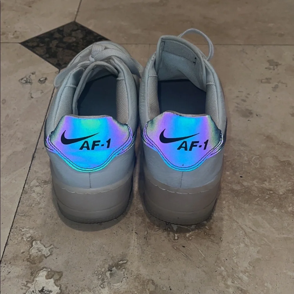 Nike Shoes - Picture 4 of 7